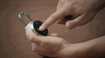 1600萬種密碼組合，科技感十足的觸控密碼鎖